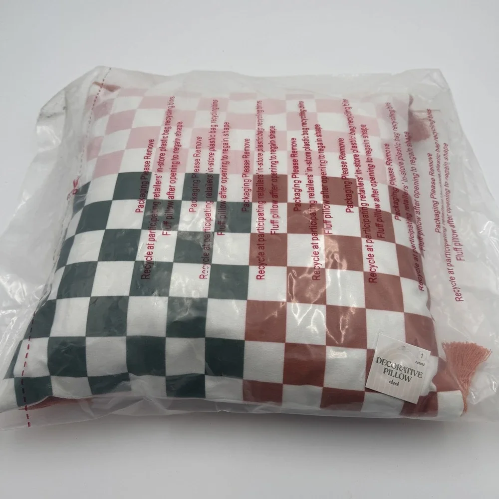 Checked Throw Pillow Square Decorative Accent Pillow Check Pattern Sofa NWT